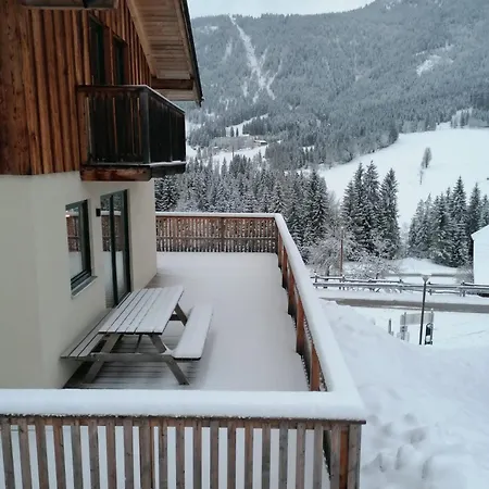 Chalet Ruim Op Locatie *